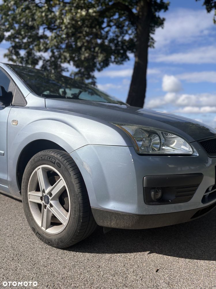 Ford Focus 1.6 Ambiente - 9