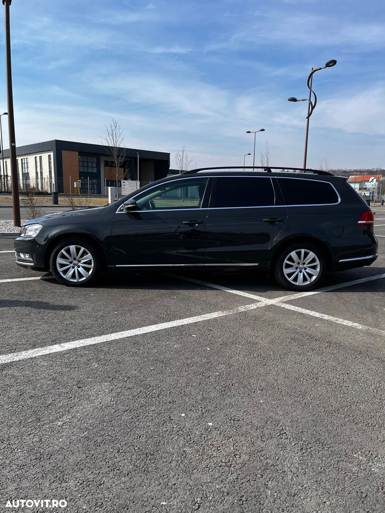 Volkswagen Passat 2.0 TDI Blue TDI DSG Highline - 9