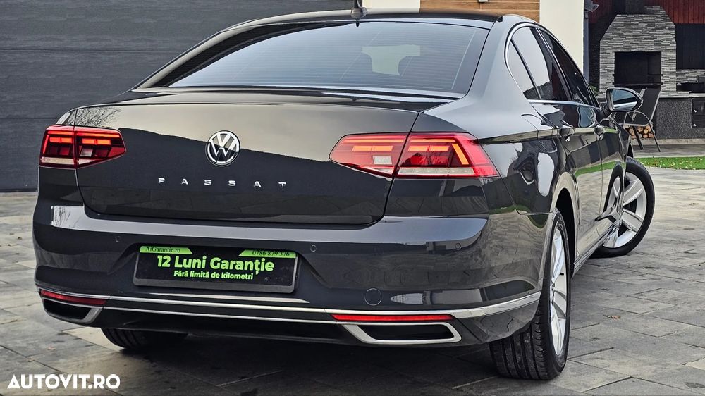 Volkswagen Passat Variant 2.0 TDI SCR DSG Highline - 13
