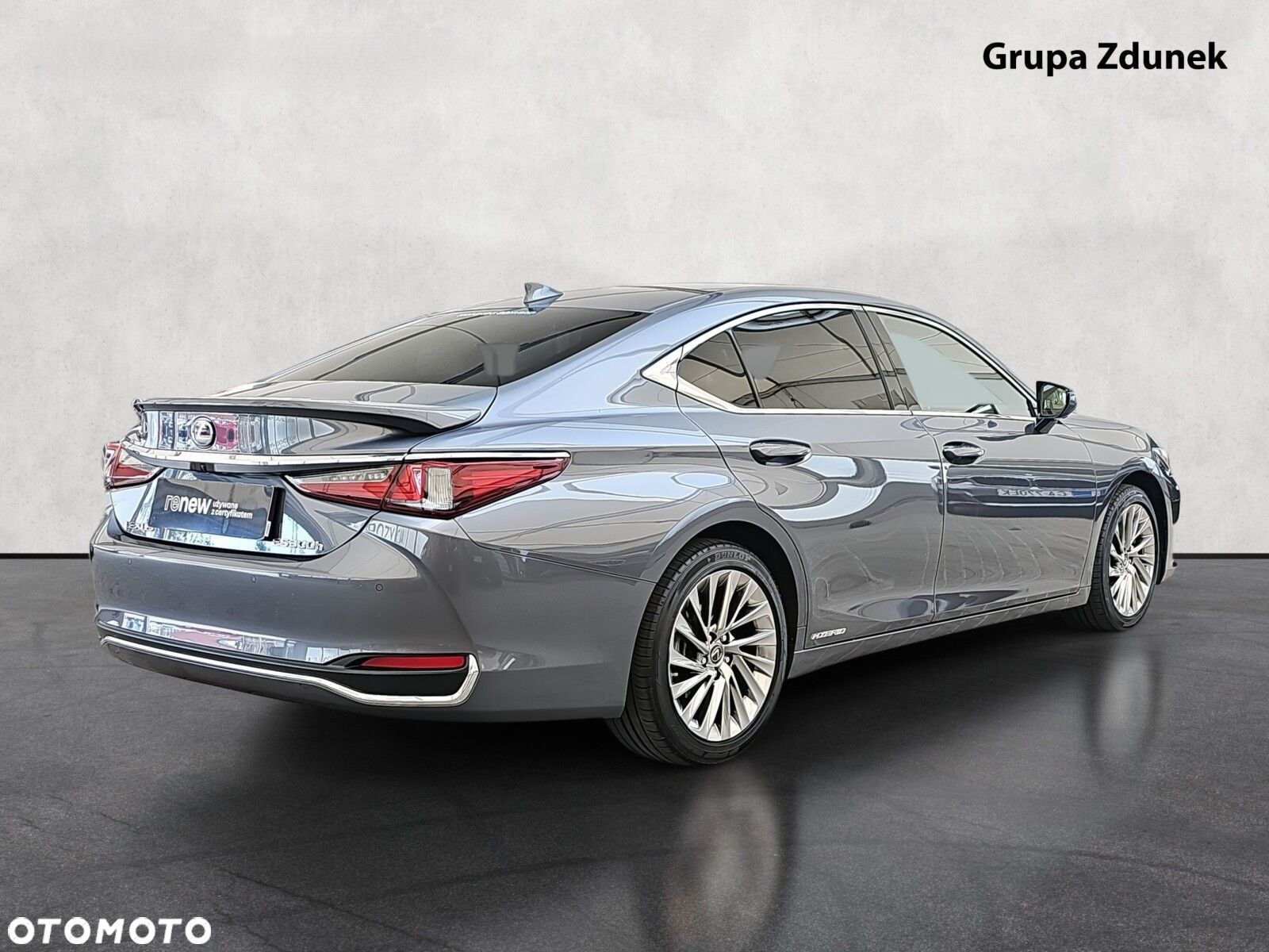 Lexus ES - 5