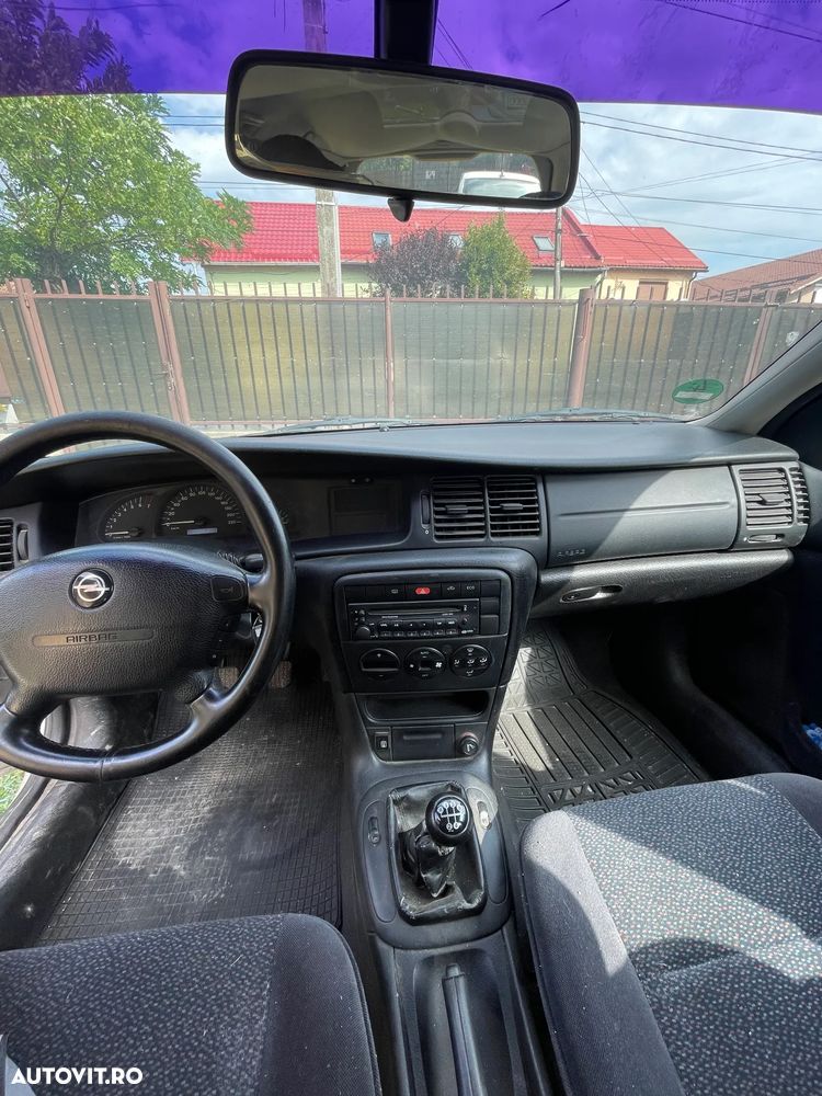 Opel Vectra 1.8i 16V Comfort - 4