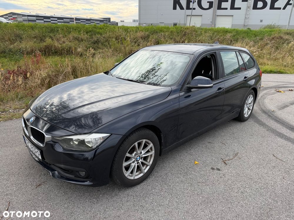 BMW 3 Series 2016 photo 2