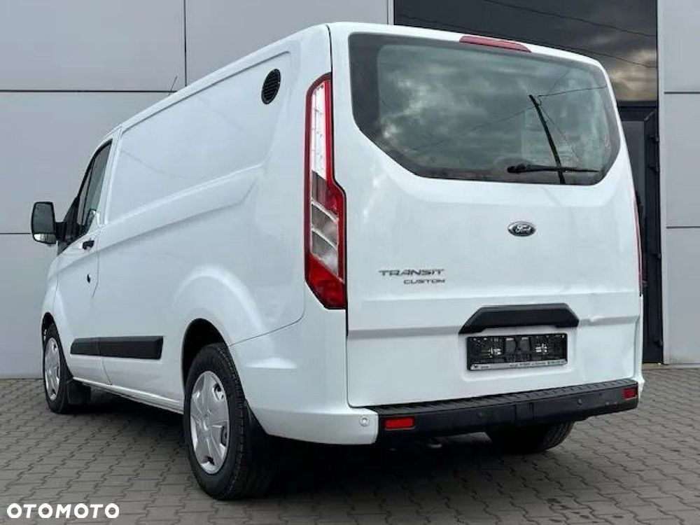 Ford Transit Custom - 10