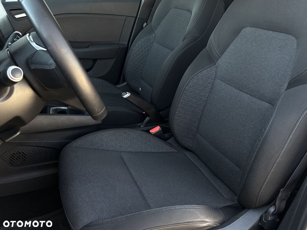 Renault Clio - 11