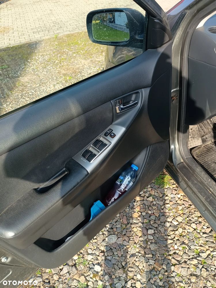 Toyota Corolla - 9