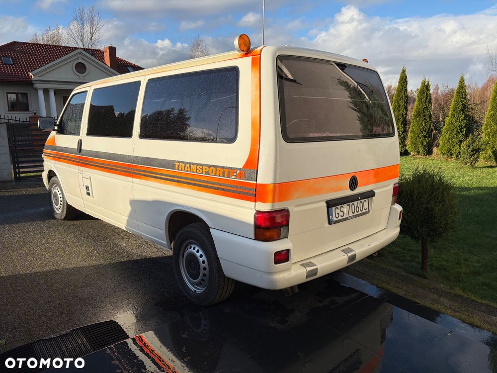 Volkswagen Transporter - 3
