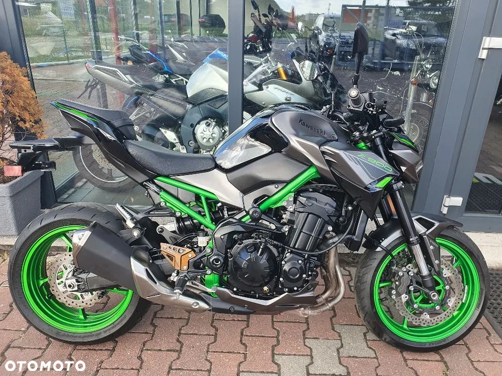 Kawasaki Z 900 - 16