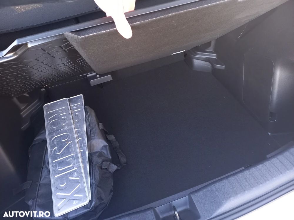 Toyota Yaris Cross 1.5 VVT-i HSD 4x2 Exclusive Elegant - 9