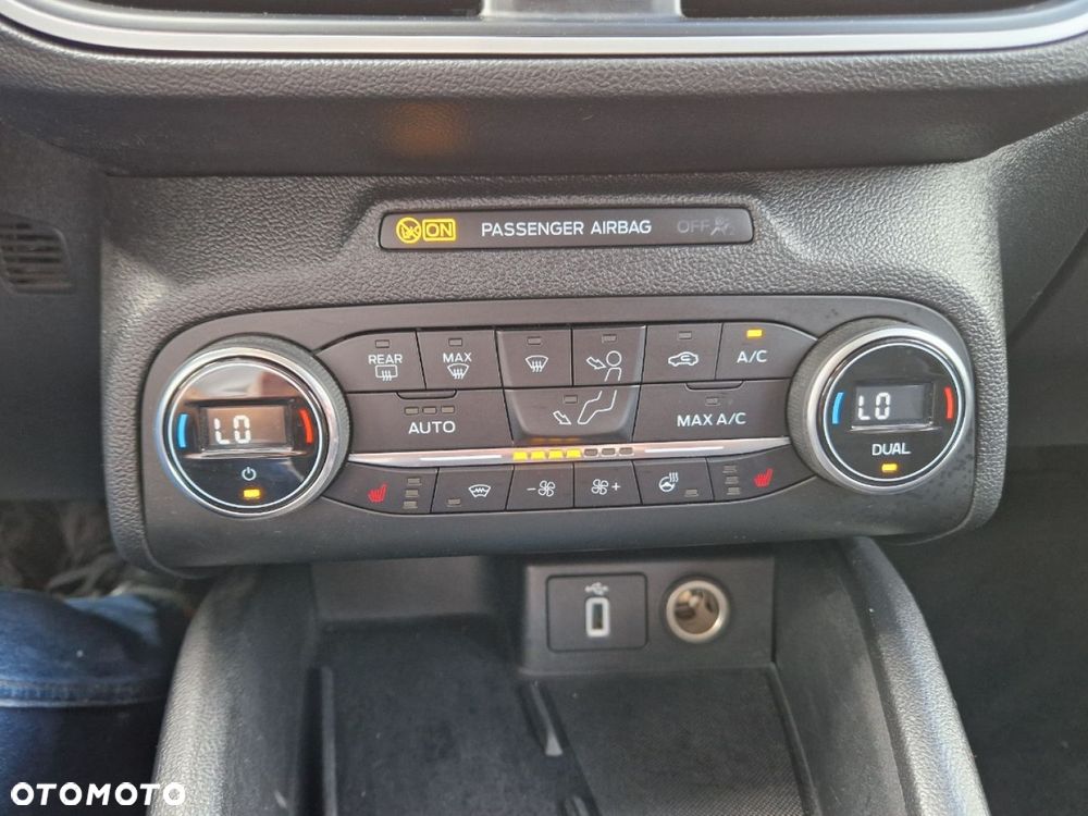 Ford Focus 1.5 EcoBlue STart-Stopp-System TITANIUM - 14