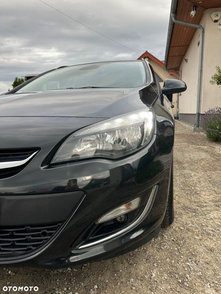 Opel Astra 1.4 T Sport - 11