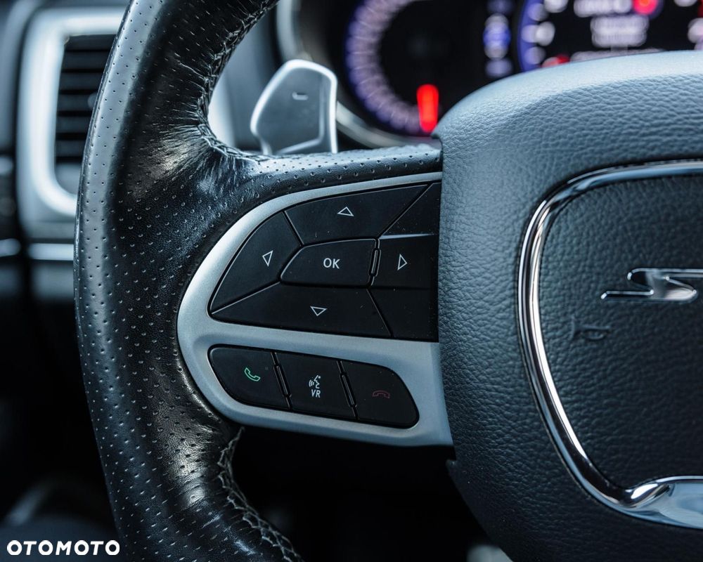 Jeep Grand Cherokee - 25