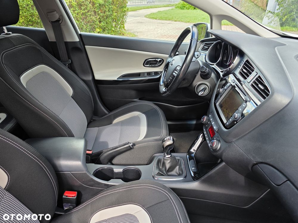 Kia Ceed 1.6 CRDi Spirit - 11