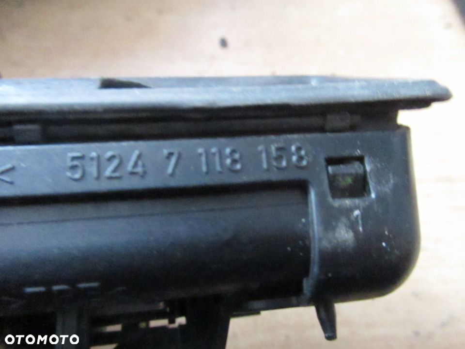 ZAMEK MIKROSTYK PRZYCISK KLAPY BAGAŻNIKA BMW E60 E90 51247118158 - 4