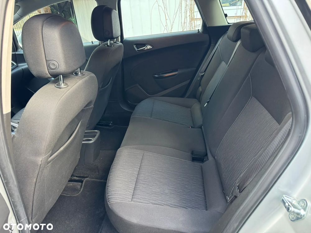 Opel Astra 1.7 CDTI - 23