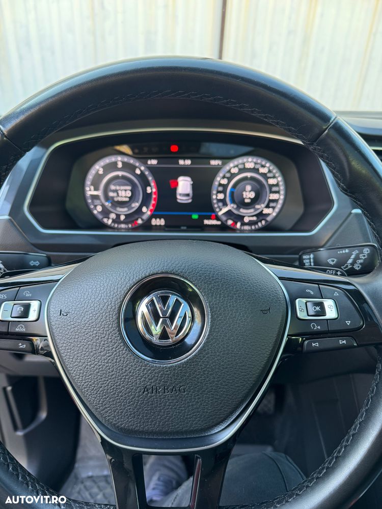 Volkswagen Tiguan - 6