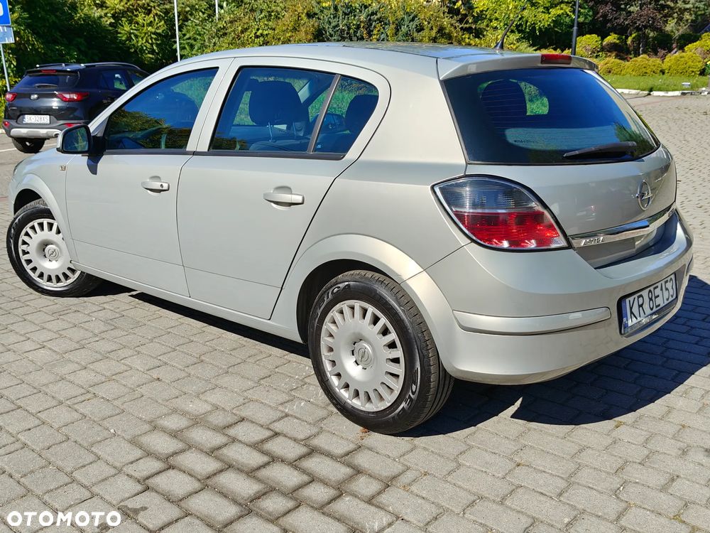 Opel Astra 1.7 DTI Comfort - 23