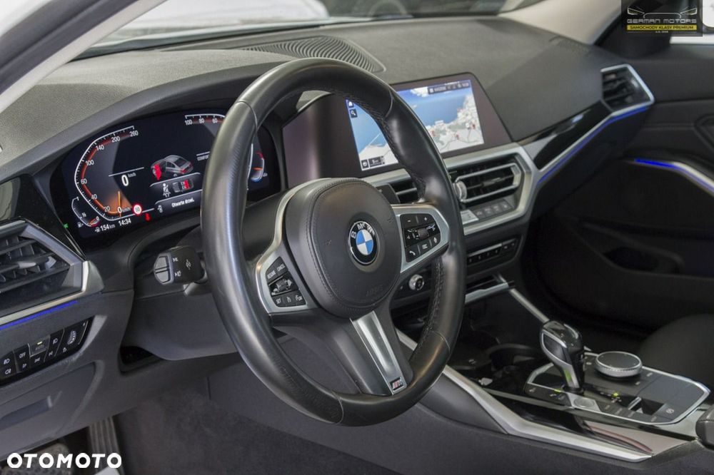 BMW Seria 3 318i Sport Line - 21