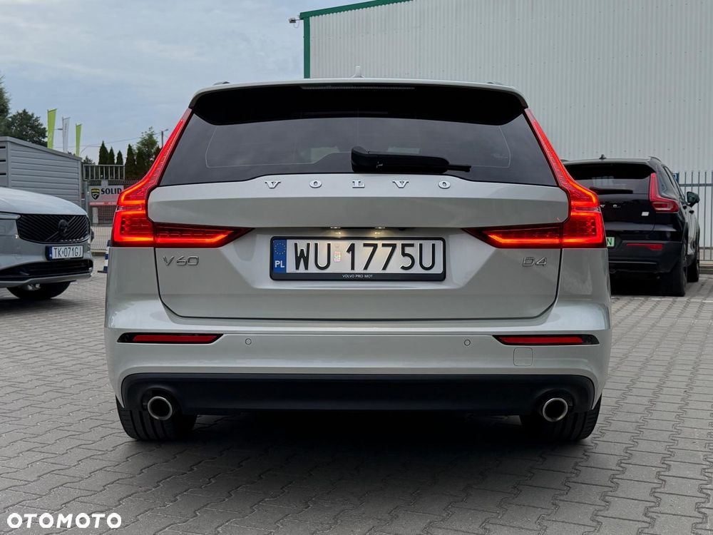 Volvo V60 D4 Momentum - 5
