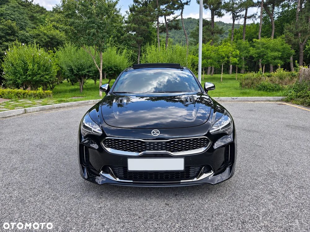 Kia Stinger - 3