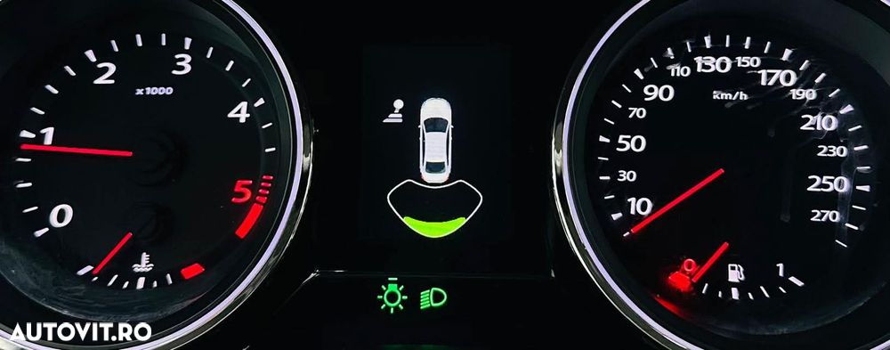 Renault Latitude 2.0 dCi Initiale - 18