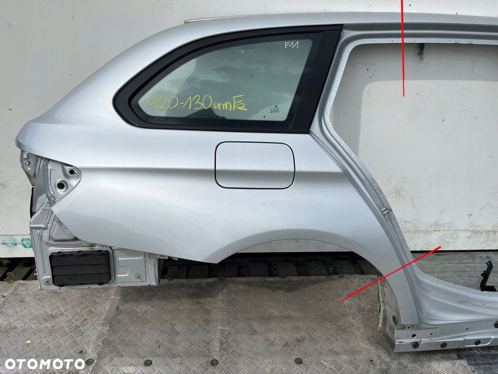 Blotnik cwiartka szyba poszycie prawy tyl BMW F11 354 120-130 umFe LADNY - 1