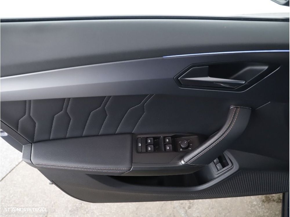 Cupra Formentor 1.4 e-Hybrid DSG VZ - 34