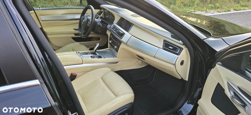 BMW Seria 7 730d Edition Exclusive - 26