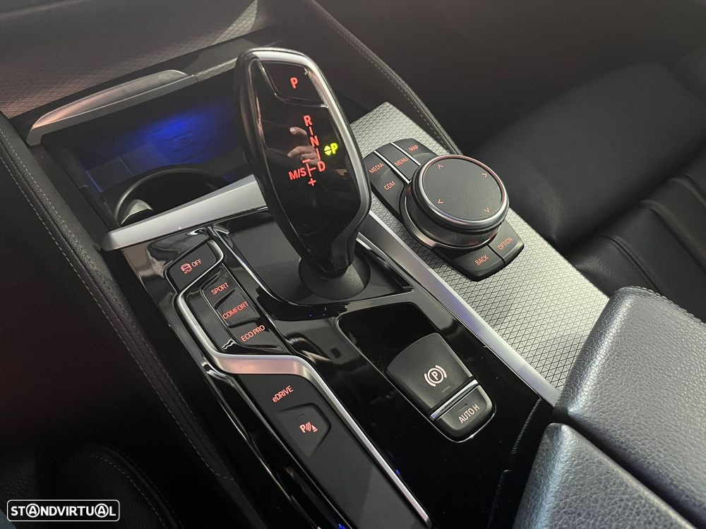 BMW 530 e iPerformance Pack M - 23