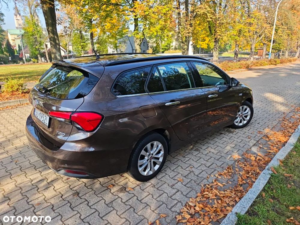 Fiat Tipo 1.4 T-Jet Lounge - 4