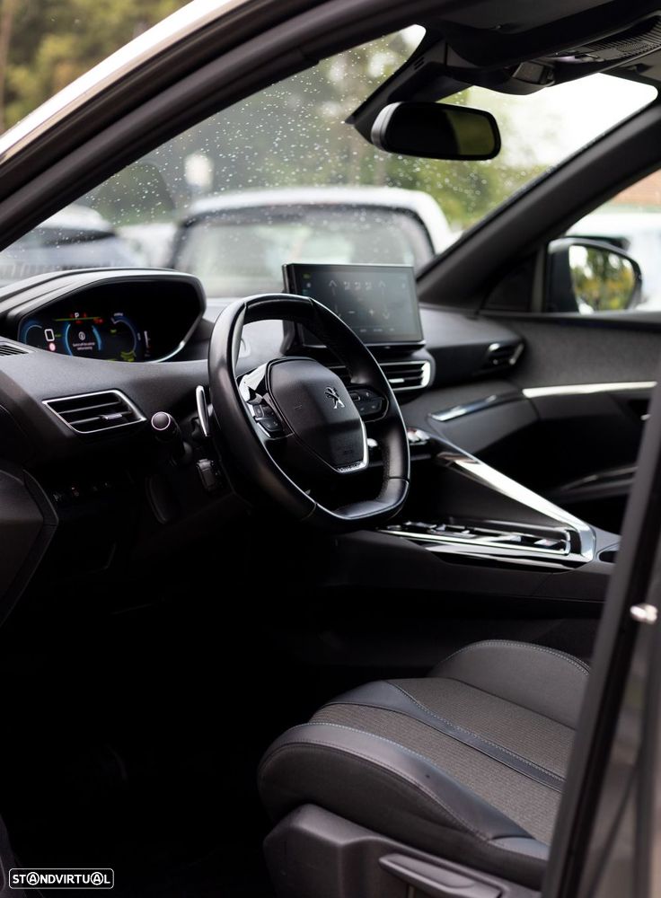 Peugeot 3008 1.6 Hybrid Allure e-EAT8 - 23