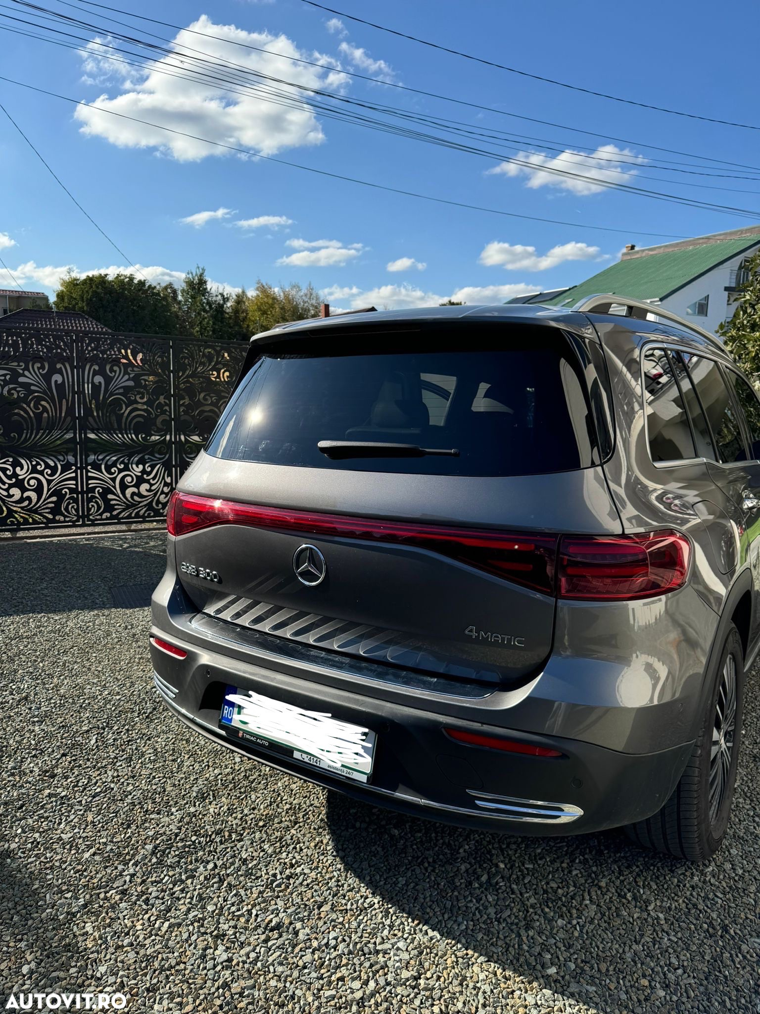 Mercedes-Benz EQB 300 4MATIC - 6