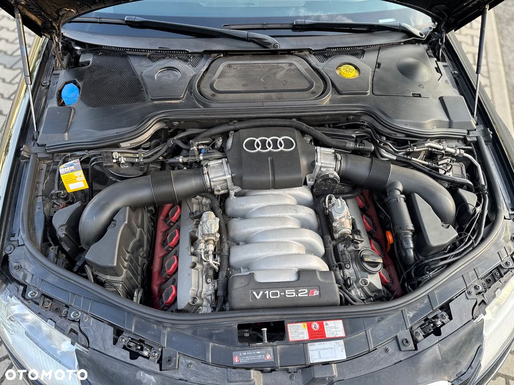 Audi S8 - 34