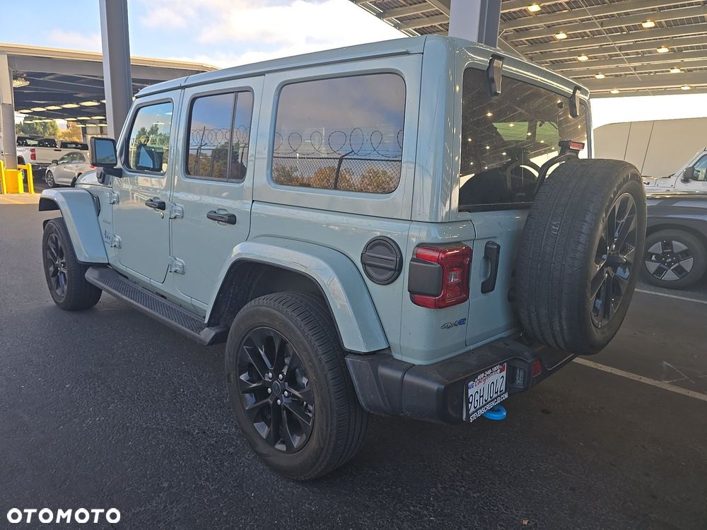 Jeep Wrangler - 4