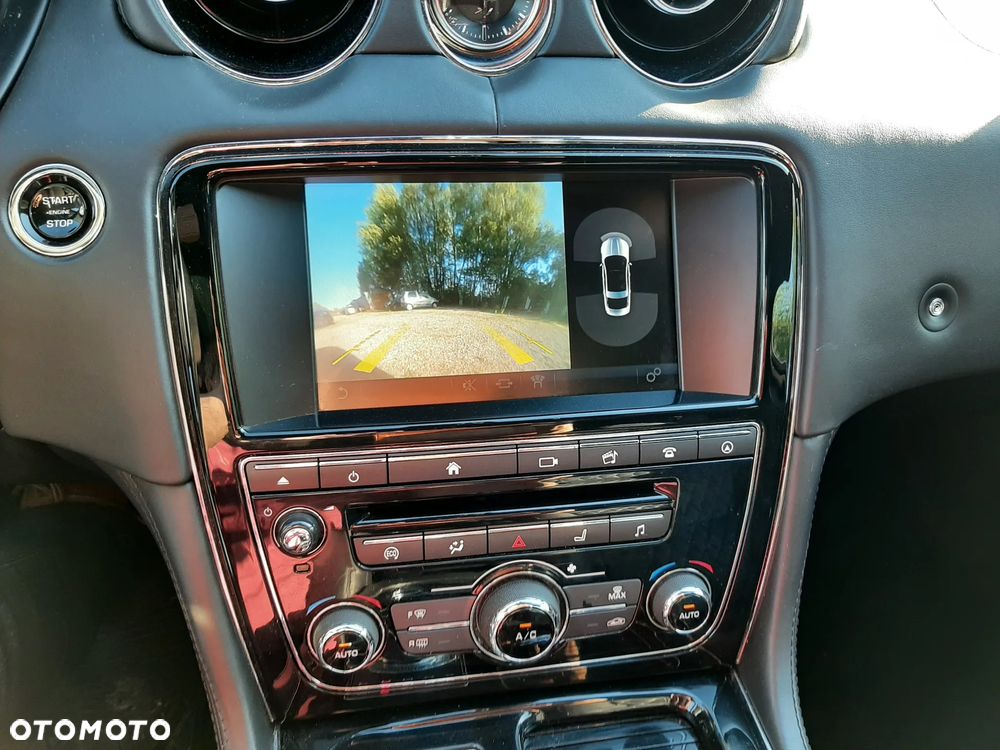 Jaguar XJ 3.0 V6 Kompressor AWD Langversion Autobiography - 35
