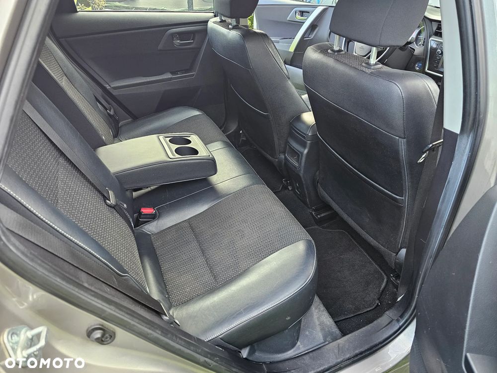 Toyota Auris - 17