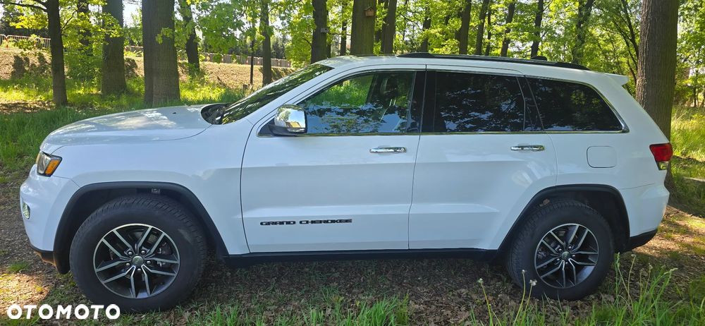 Jeep Grand Cherokee - 8
