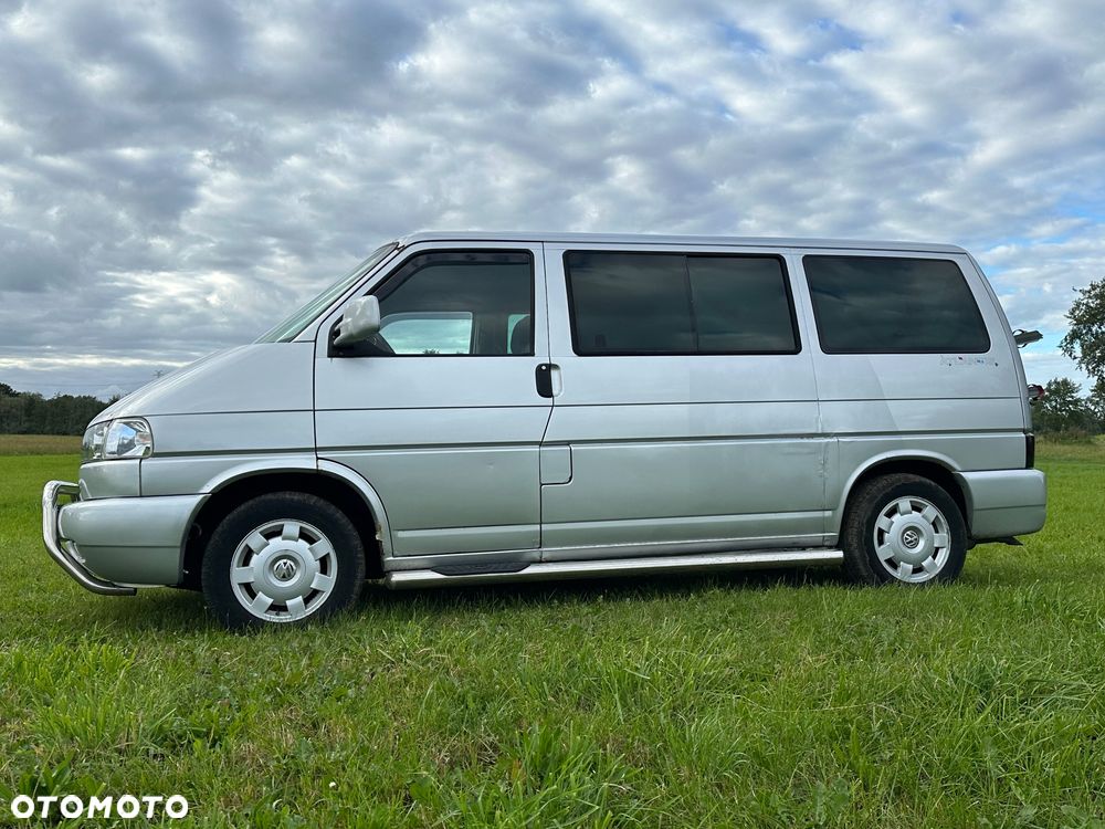 Volkswagen Multivan - 30