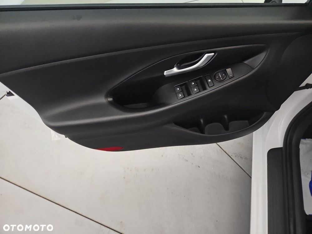 Hyundai i30 1.0 T-GDI Modern - 10