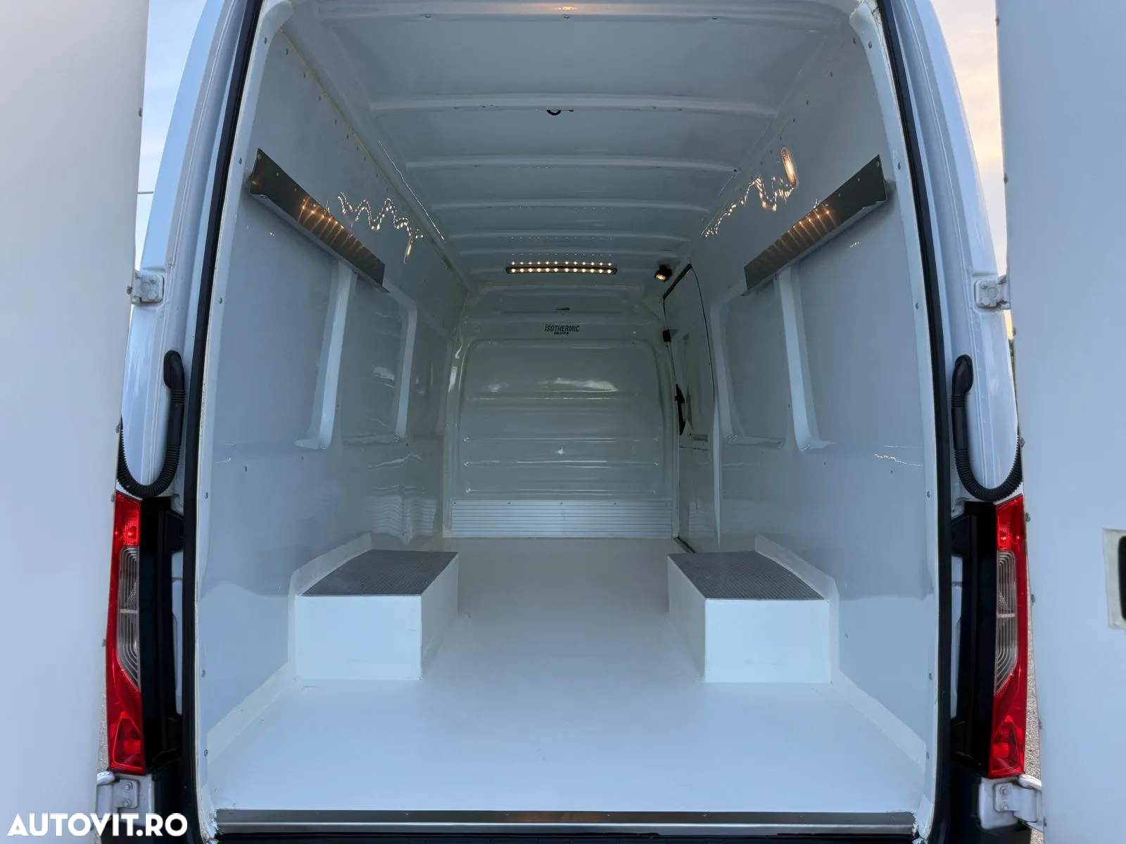 Mercedes-Benz Sprinter - 6