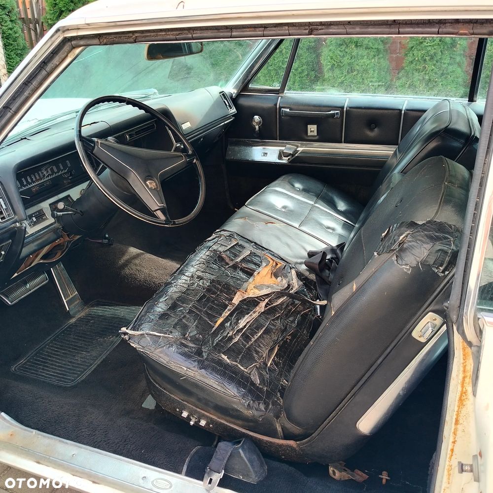 Cadillac Deville - 9