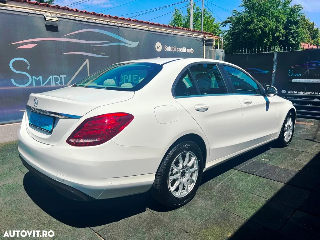 Mercedes-Benz C - 6