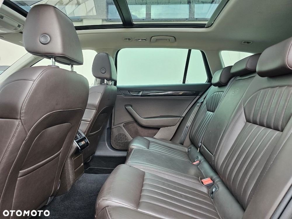 Skoda Superb 2.0 TDI L&K DSG - 24