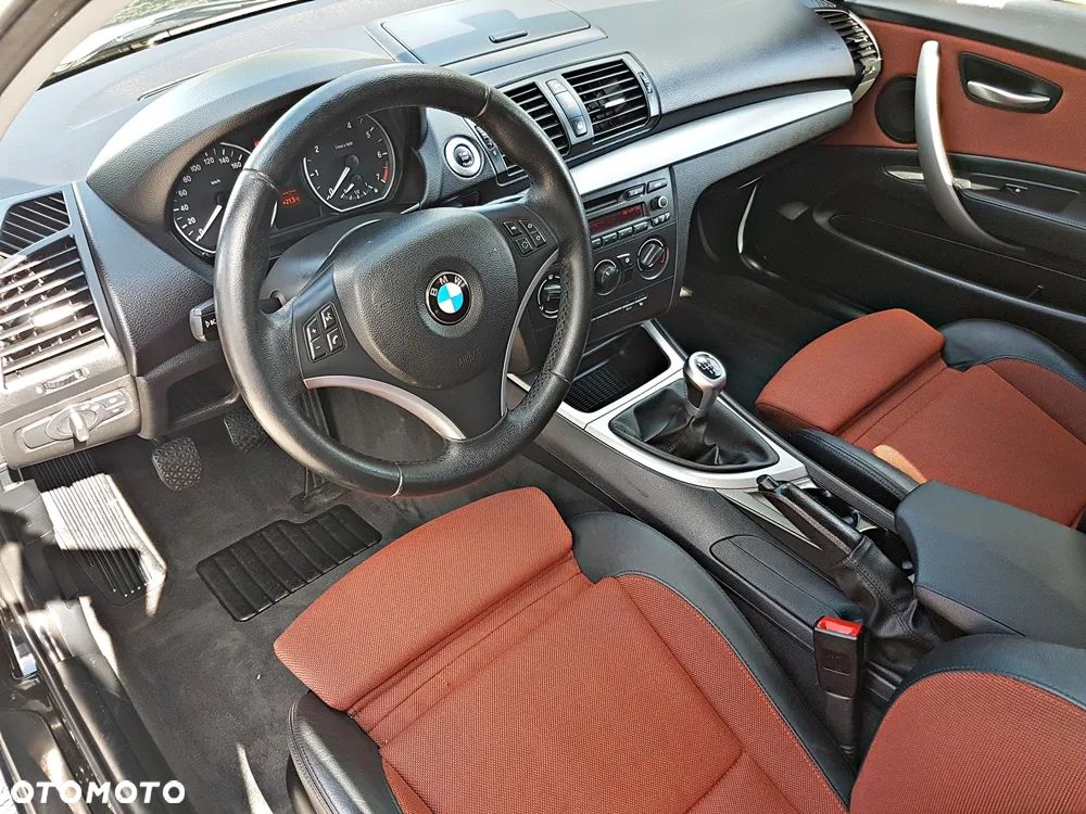 BMW Seria 1 118i Edition Sport - 10