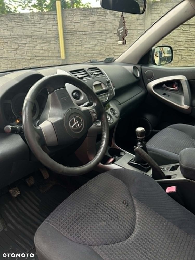 Toyota RAV4 2.2 D-4D Luna - 8