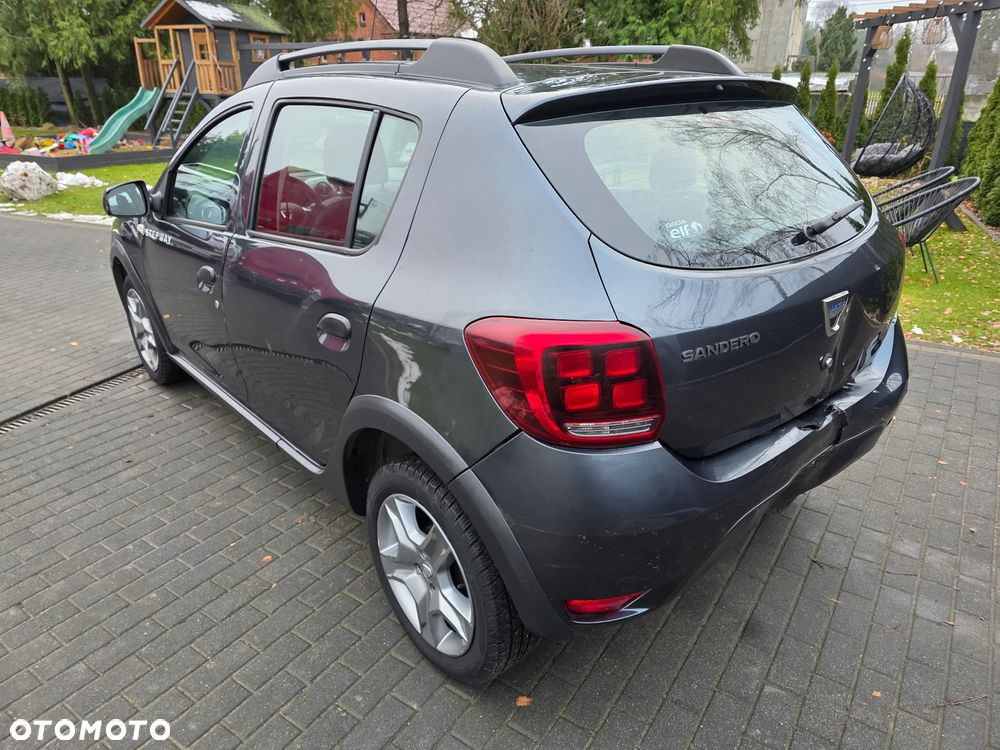 Dacia Sandero Stepway SCe 75 Essential - 5