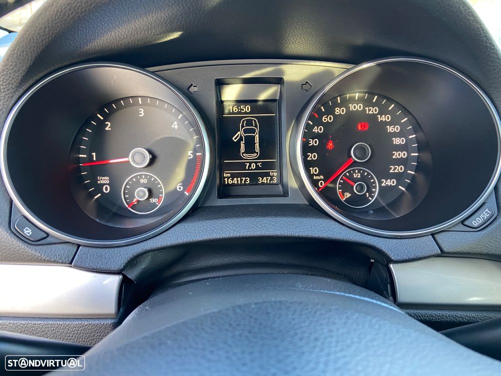 VW Golf 2.0 TDi Confortline - 19