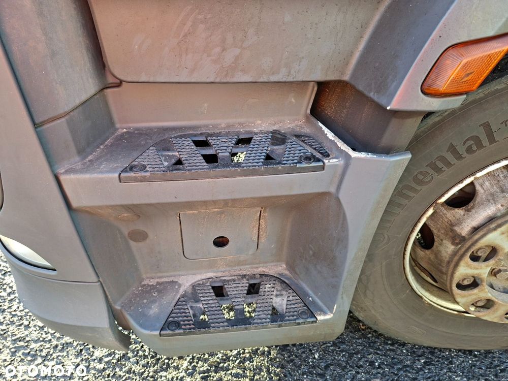 Versalift Antos 2533 L 6X2 - 31