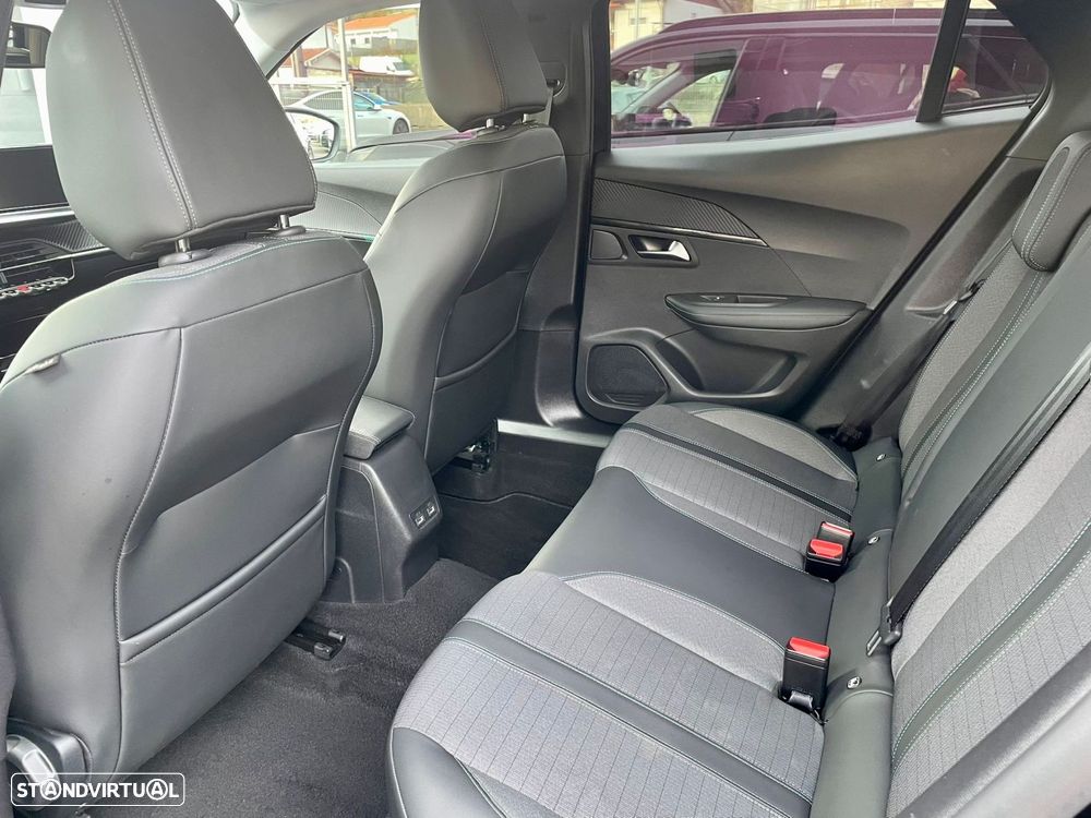 Peugeot 2008 1.2 PureTech Allure Pack - 10