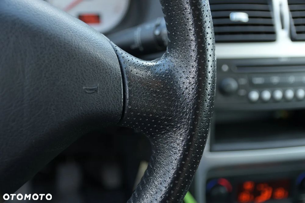 Peugeot 307 2.0 HDi Oxygo - 23