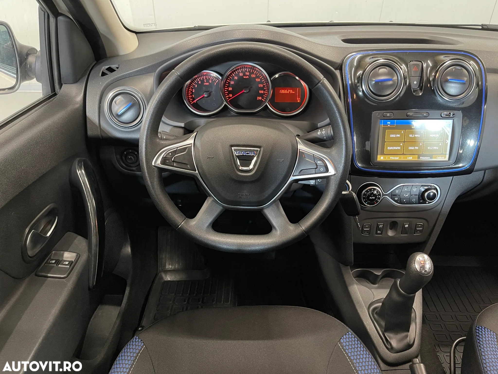 Dacia Logan 1.5 Blue dCi Prestige - 6